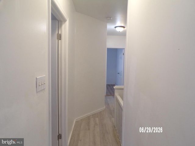 1102 COLLINGS RD, Camden, NJ 08104