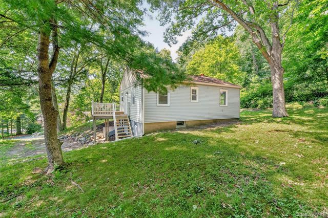 52 Mountain Avenue, Greenwood Lake, NY 10925