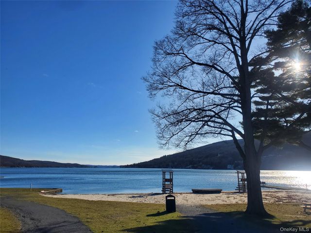 52 Mountain Avenue, Greenwood Lake, NY 10925