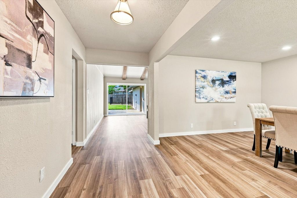 305 Brookview Drive, Hurst, TX 76054 — photo 4