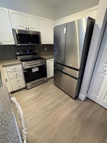 11500 NW 33rd St, Sunrise, FL 33323