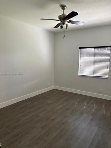 11500 NW 33rd St, Sunrise, FL 33323