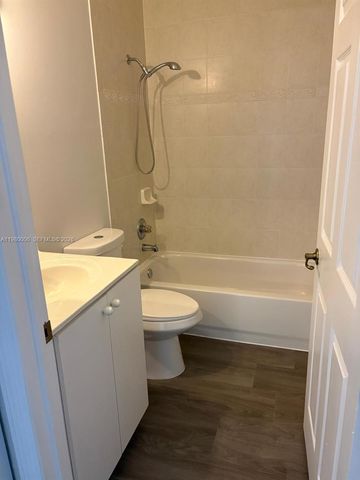 11500 NW 33rd St, Sunrise, FL 33323