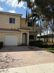 11500 NW 33rd St, Sunrise, FL 33323