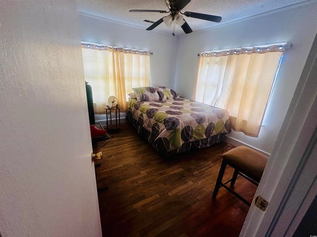 8 Raymond St., Andrews, SC 29510