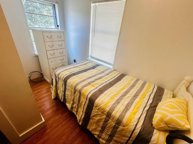 8 Raymond St., Andrews, SC 29510