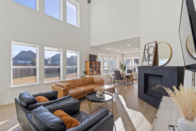 12301 Penson Street, Fort Worth, TX 76052