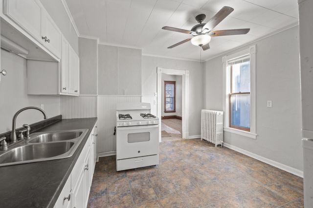 2428 11th Avenue S, Minneapolis, MN 55404