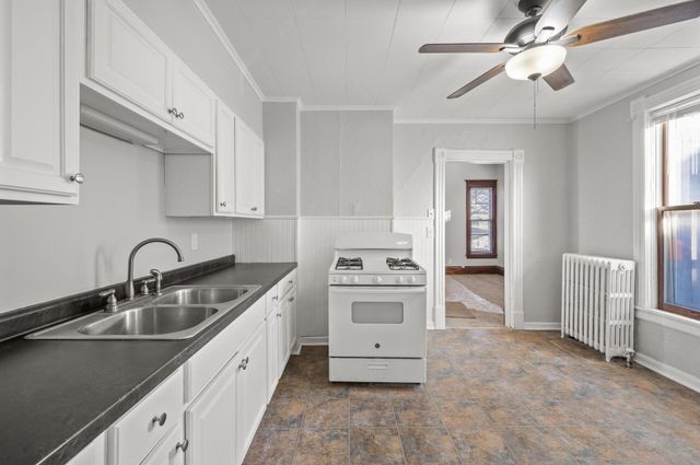 2428 11th Avenue S, Minneapolis, MN 55404