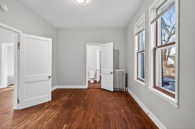 2428 11th Avenue S, Minneapolis, MN 55404