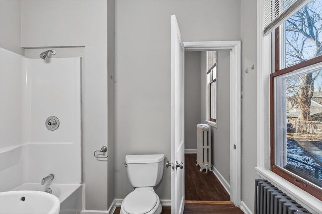 2428 11th Avenue S, Minneapolis, MN 55404