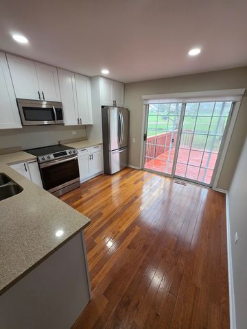 1710 Coach Drive 1710, Naperville, IL 60565