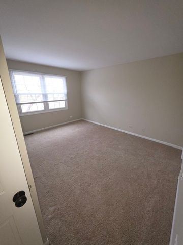 1710 Coach Drive 1710, Naperville, IL 60565