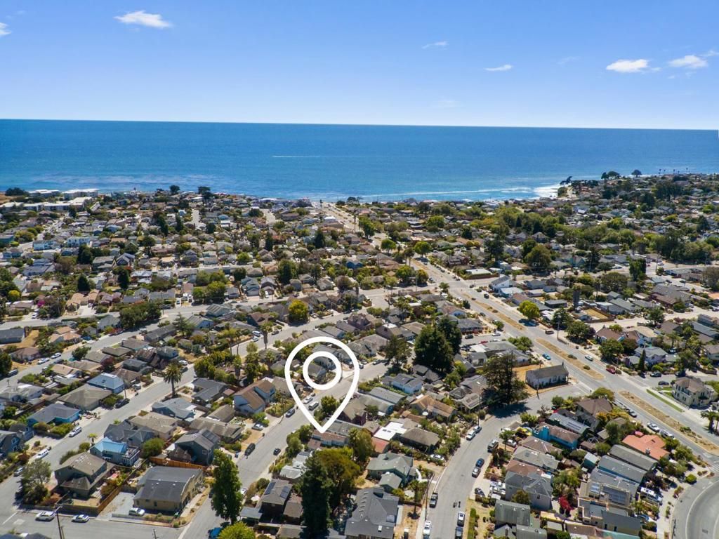 141 Walk Circle, Santa Cruz, CA 95060