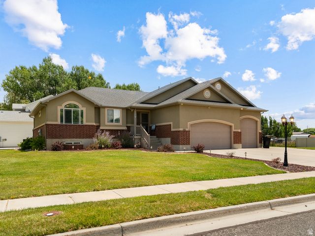 192 N 4600 W, West Point, UT 84015