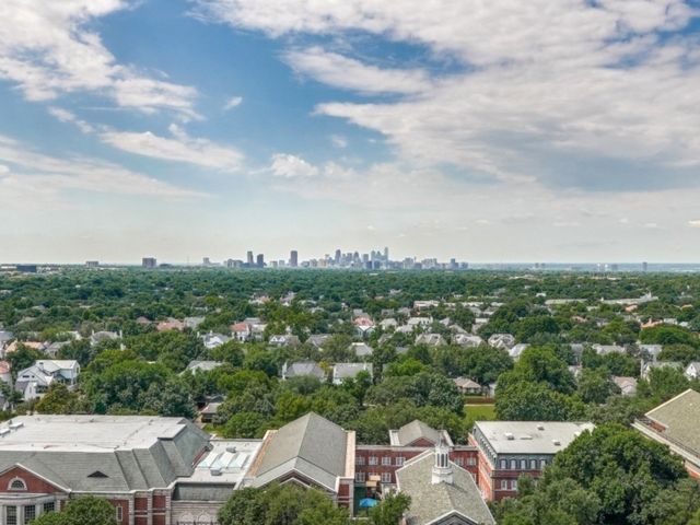 6211 W Northwest Highway 1707, Dallas, TX 75225