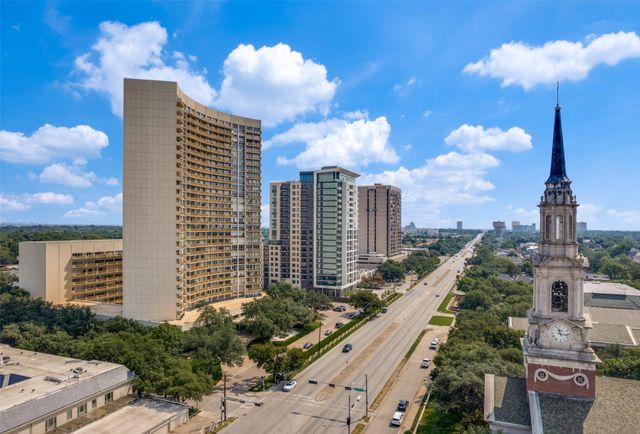 6211 W Northwest Highway 1707, Dallas, TX 75225
