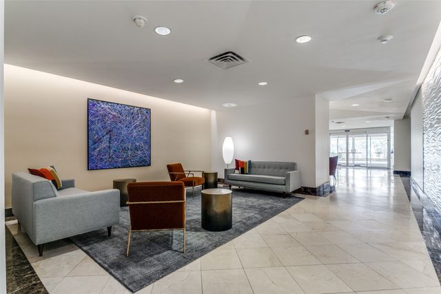 6211 W Northwest Highway 1707, Dallas, TX 75225