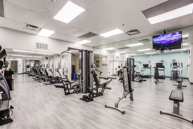 6211 W Northwest Highway 1707, Dallas, TX 75225