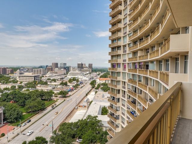 6211 W Northwest Highway 1707, Dallas, TX 75225