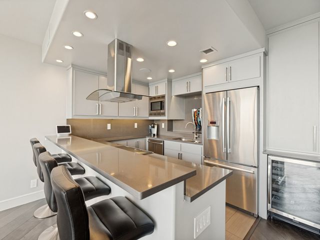 6211 W Northwest Highway 1707, Dallas, TX 75225
