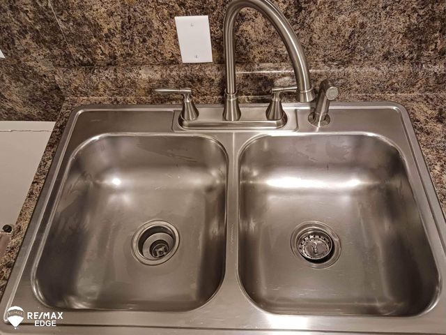 1032 Maginn Court, Mount Morris, MI 48458