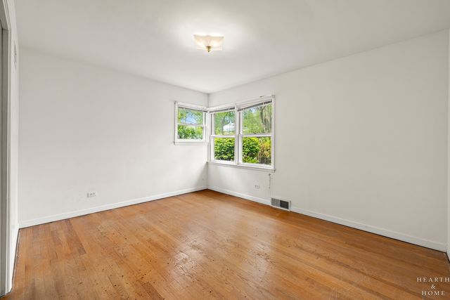 814 S Chestnut Avenue, Arlington Heights, IL 60005