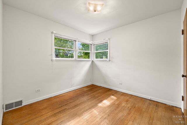 814 S Chestnut Avenue, Arlington Heights, IL 60005