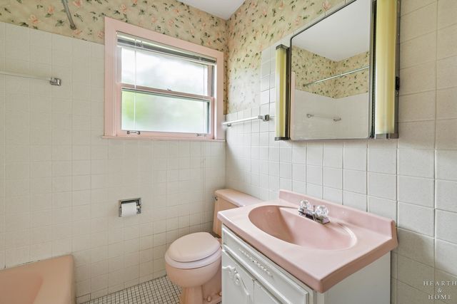 814 S Chestnut Avenue, Arlington Heights, IL 60005
