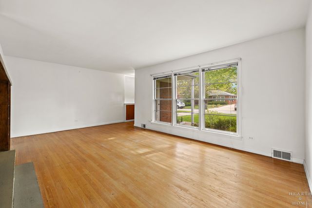 814 S Chestnut Avenue, Arlington Heights, IL 60005