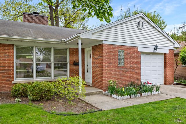 814 S Chestnut Avenue, Arlington Heights, IL 60005