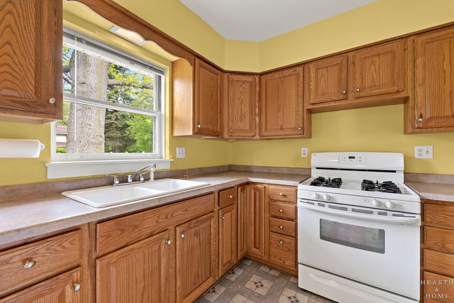 814 S Chestnut Avenue, Arlington Heights, IL 60005