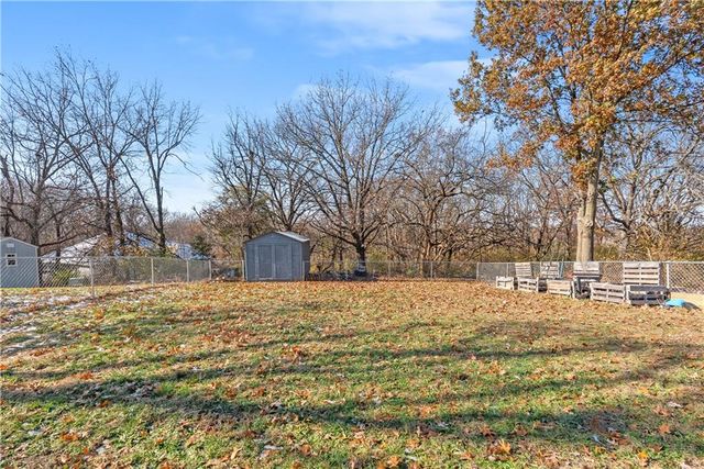1419 Woodlawn Drive, Warrensburg, MO 64093