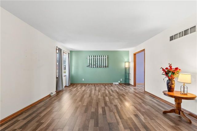 1419 Woodlawn Drive, Warrensburg, MO 64093