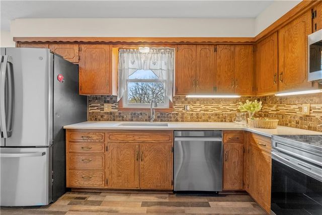 1419 Woodlawn Drive, Warrensburg, MO 64093