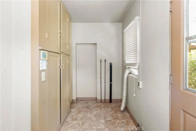 1759 Las Lunas, Pasadena, CA 91106