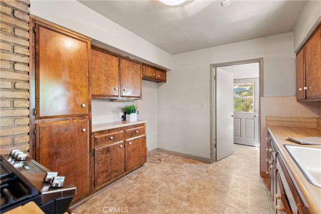 1759 Las Lunas, Pasadena, CA 91106
