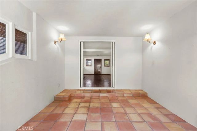 1759 Las Lunas, Pasadena, CA 91106