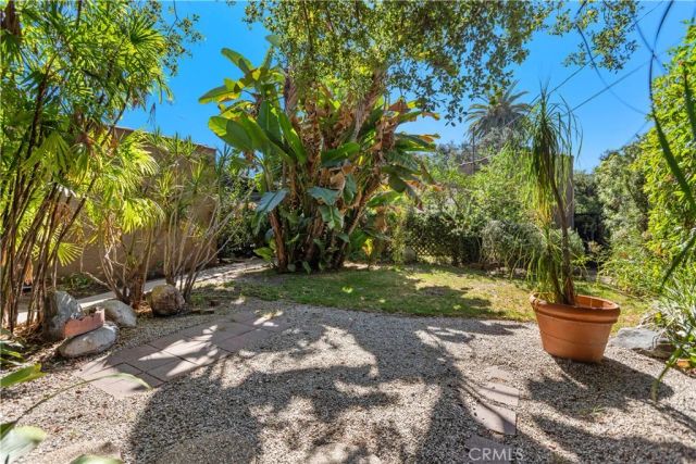 1759 Las Lunas, Pasadena, CA 91106