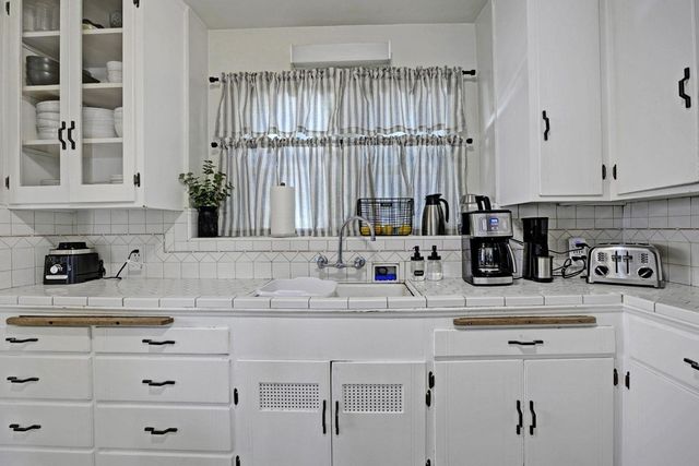 1337 1337 Acacia St, Pittsburg, CA 94565