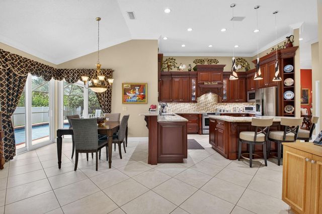 2931 NW 25th Way, Boca Raton, FL 33434