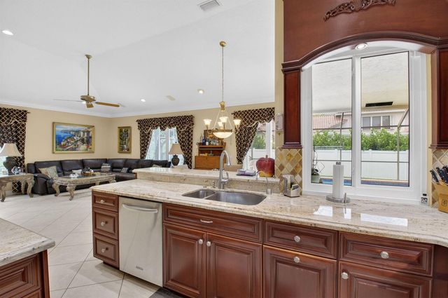 2931 NW 25th Way, Boca Raton, FL 33434