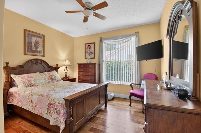 2931 NW 25th Way, Boca Raton, FL 33434