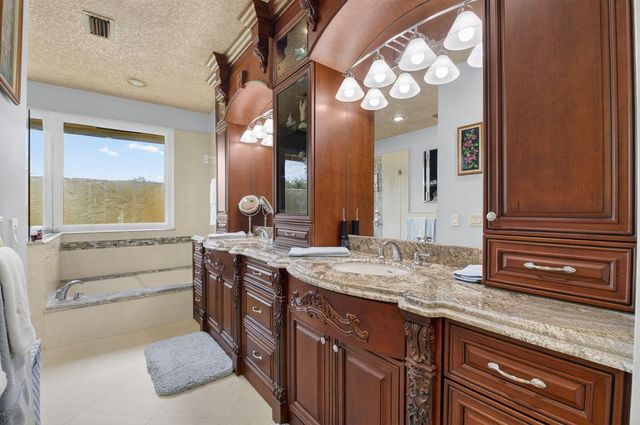 2931 NW 25th Way, Boca Raton, FL 33434