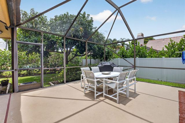 2931 NW 25th Way, Boca Raton, FL 33434