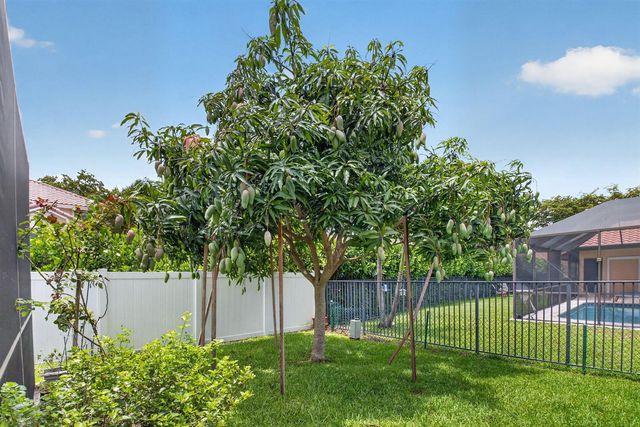 2931 NW 25th Way, Boca Raton, FL 33434