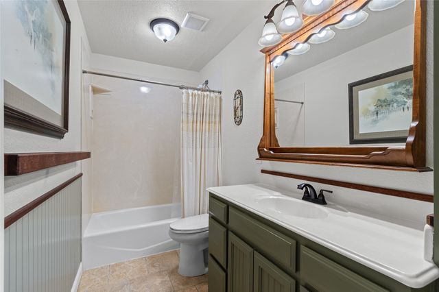 617 Emery Street, Denton, TX 76201