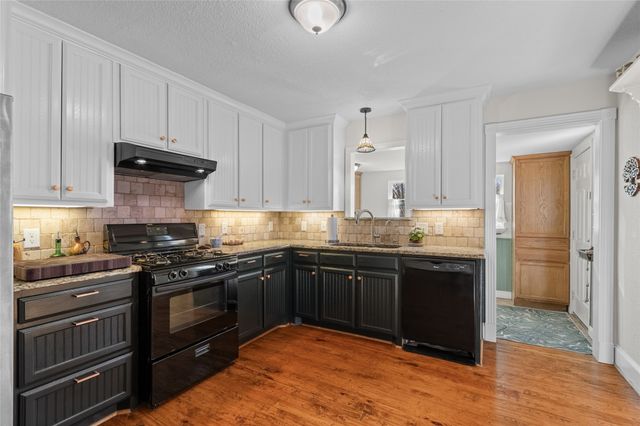 617 Emery Street, Denton, TX 76201