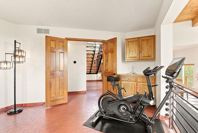 13807 Winterwood Way SE, Albuquerque, NM 87123