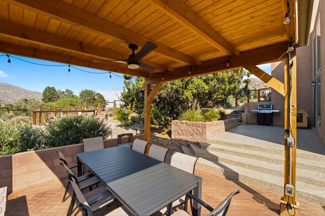 13807 Winterwood Way SE, Albuquerque, NM 87123